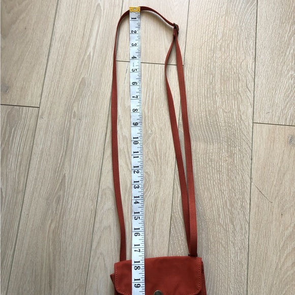 Fjallraven G-1000 HeavyDuty Eco Pocket Sized Shoulder Bag in Autumn Leaf - Picture 2 of 10